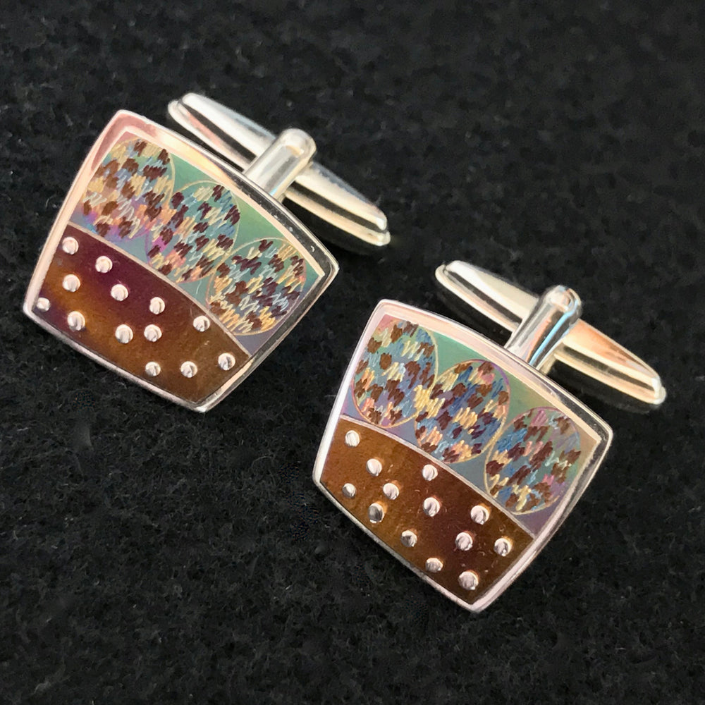 Cufflinks